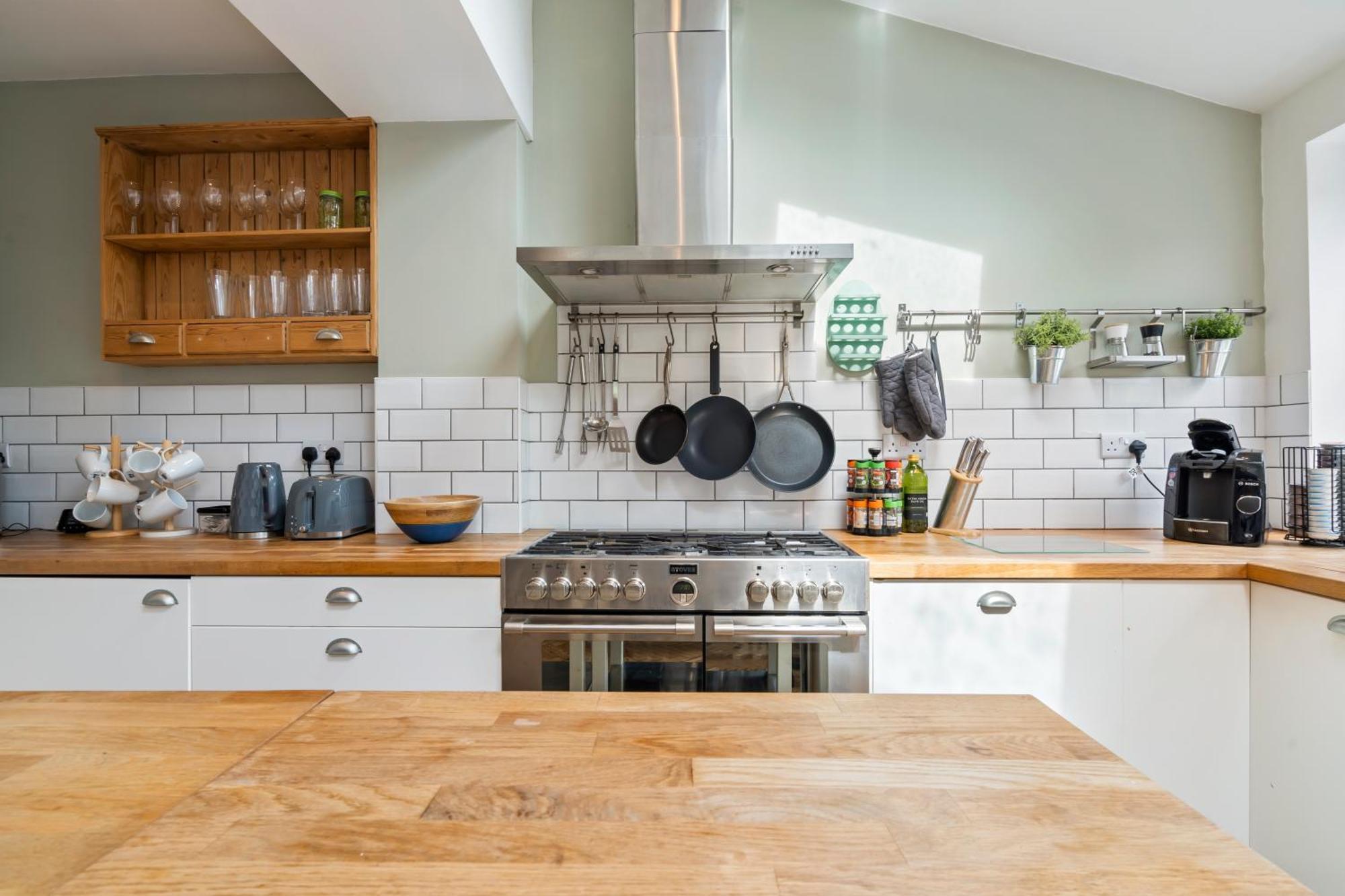 Entire House In Wimbledon * Londra